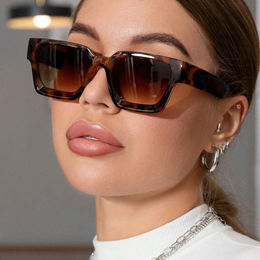 🔥 Lunettes Soleil Vintage Carrées – Style Rétro UV400 Unisexe 🔥 - ModeTrendd