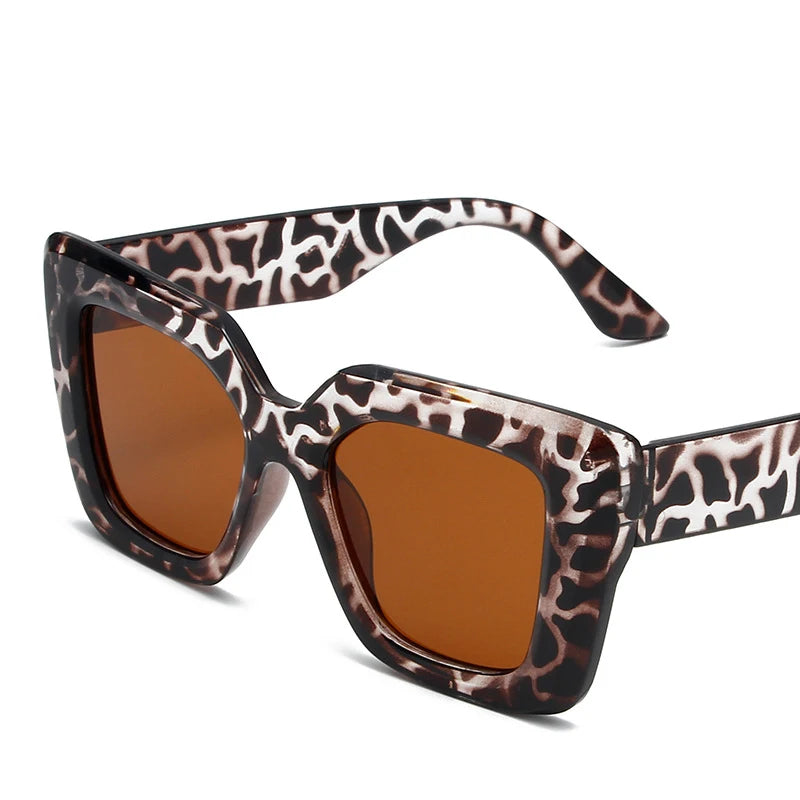 Lunettes de Soleil Vintage Rétro - Cadre Grand Carré 👓✨ (Femme/Homme) – Style Designer & Tendance - ModeTrendd